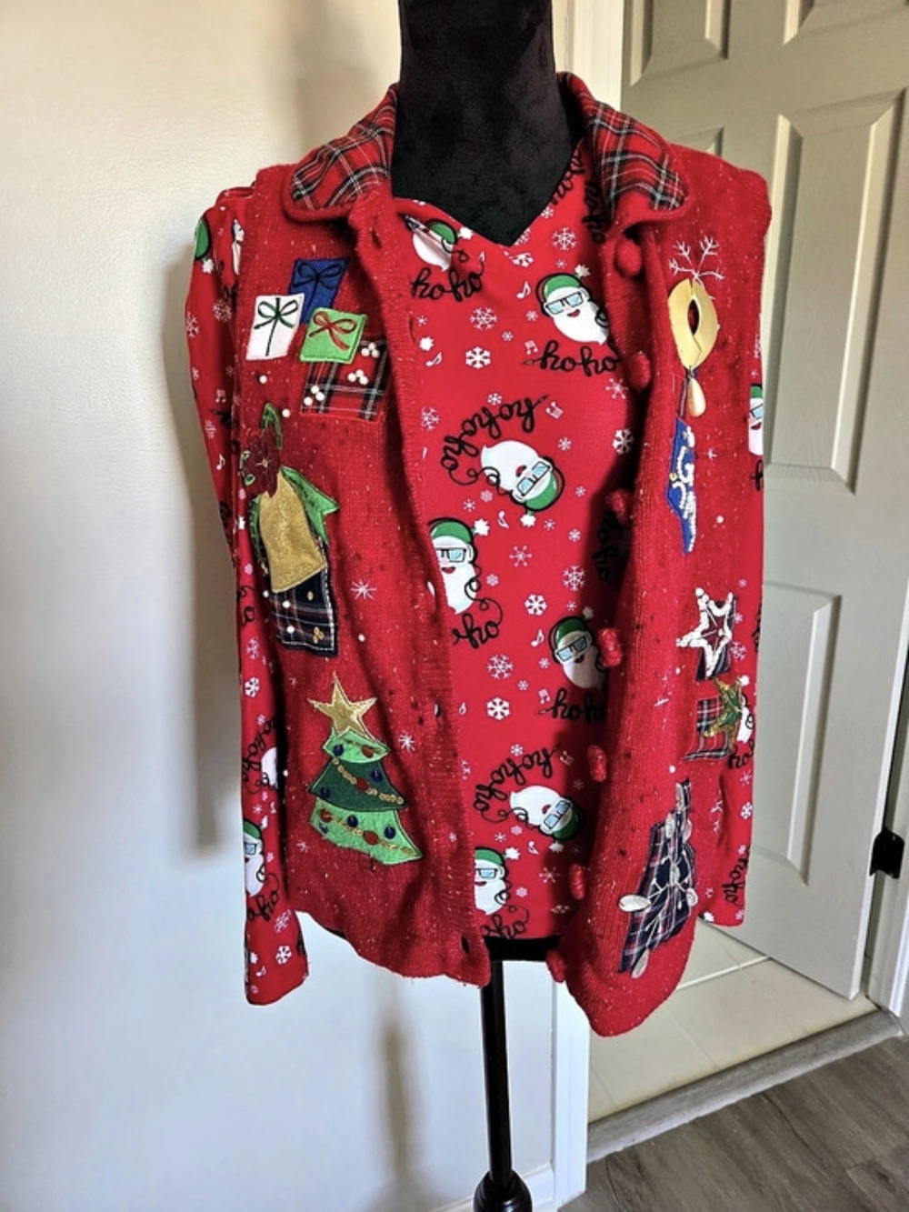 Holiday Christmas Cardigan in Red Like New
